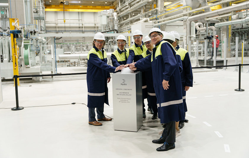 Hydro’s new aluminium recycling plant in Szekesfehervar, Hungary, has an annual capacity of 90,000 tonnes, mainly serving the automotive market. Hydro’s new aluminium recycling plant in Szekesfehervar, Hungary, has an annual capacity of 90,000 tonnes, mainly serving the automotive market.