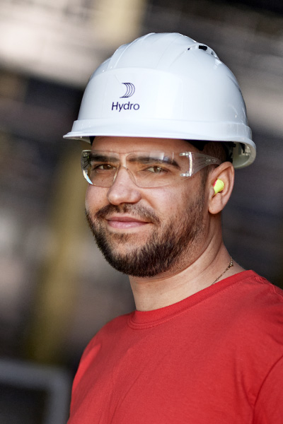 Bilde av Hydro-ansatt i Ungarn