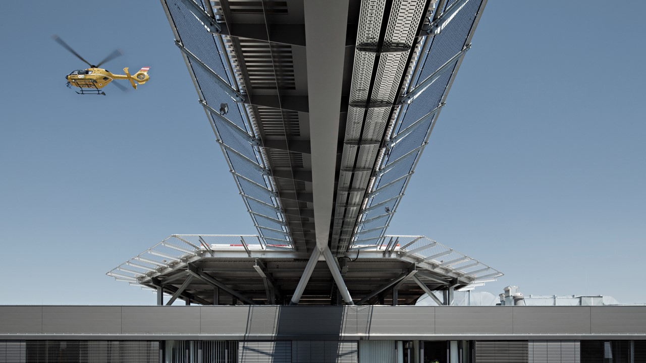 Stora och breda aluminiumprofiler